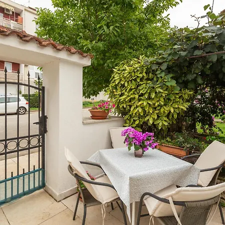 Enny Apartment Porec