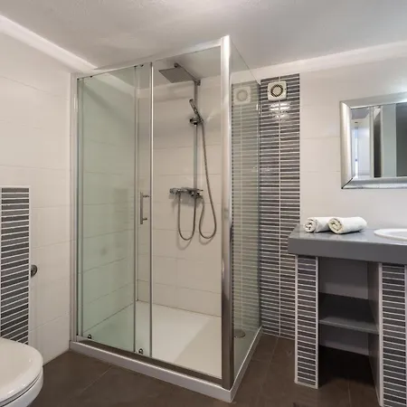 Enny Apartment *
